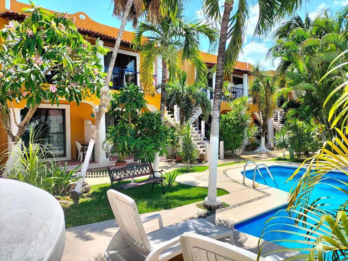 Hotel Acuario Playa Del Carmen Esterno foto