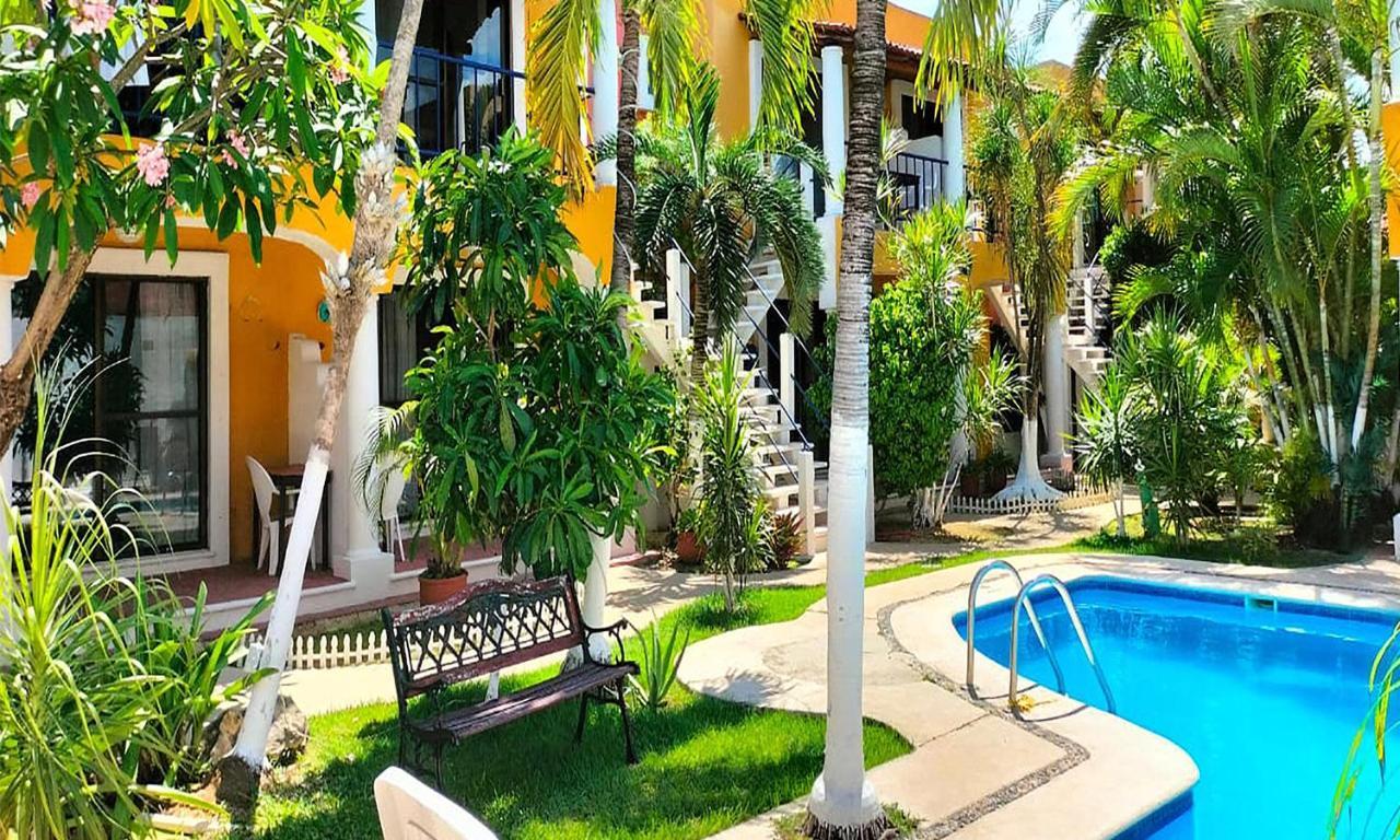Hotel Acuario Playa Del Carmen Esterno foto
