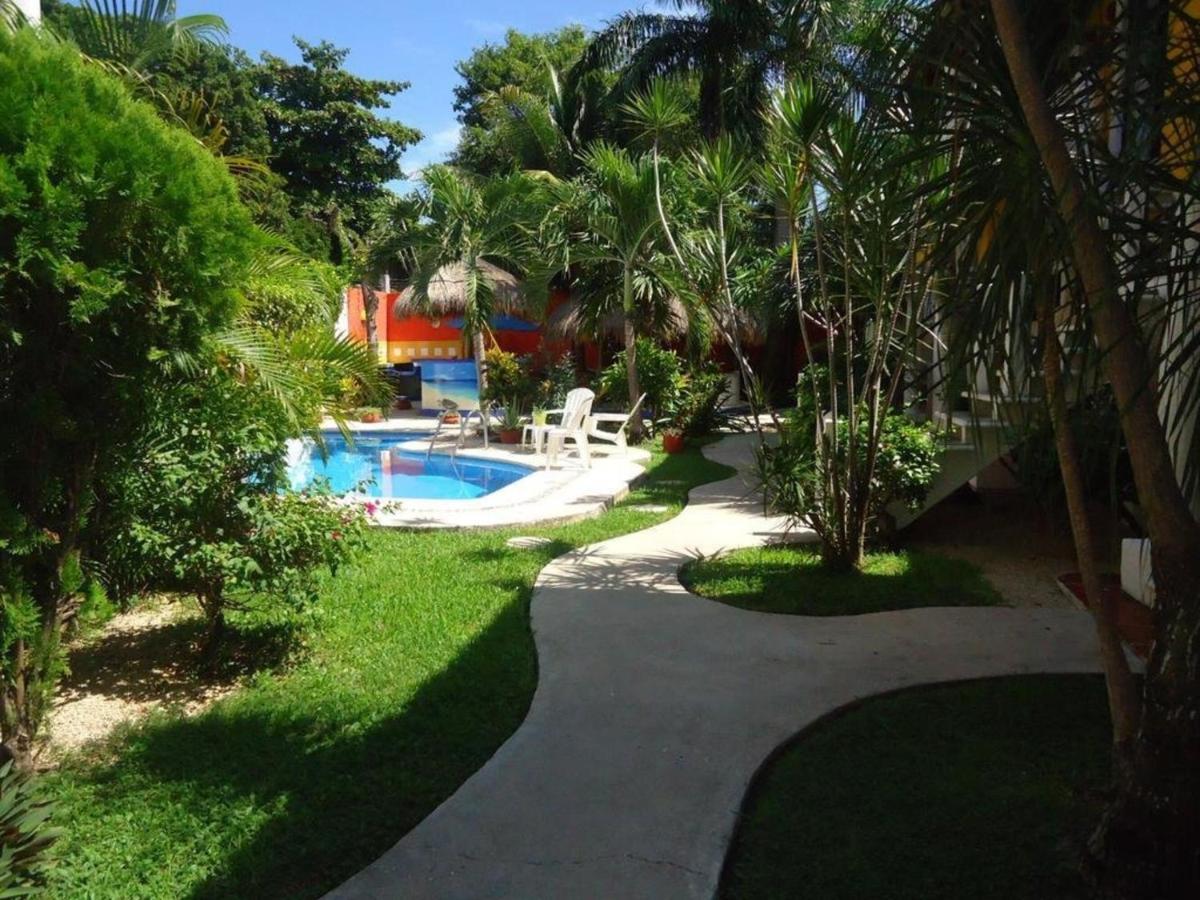 Hotel Acuario Playa Del Carmen Esterno foto