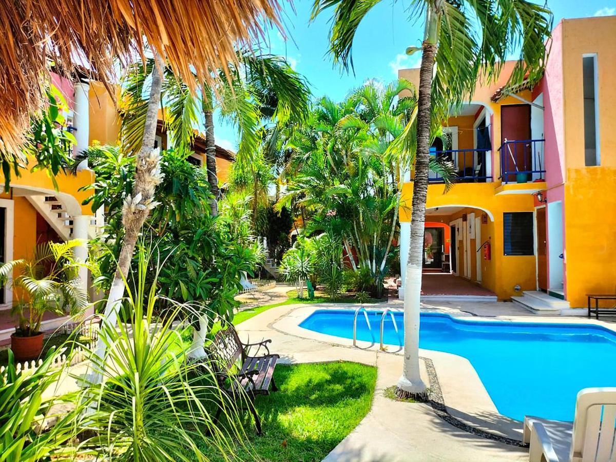 Hotel Acuario Playa Del Carmen Esterno foto