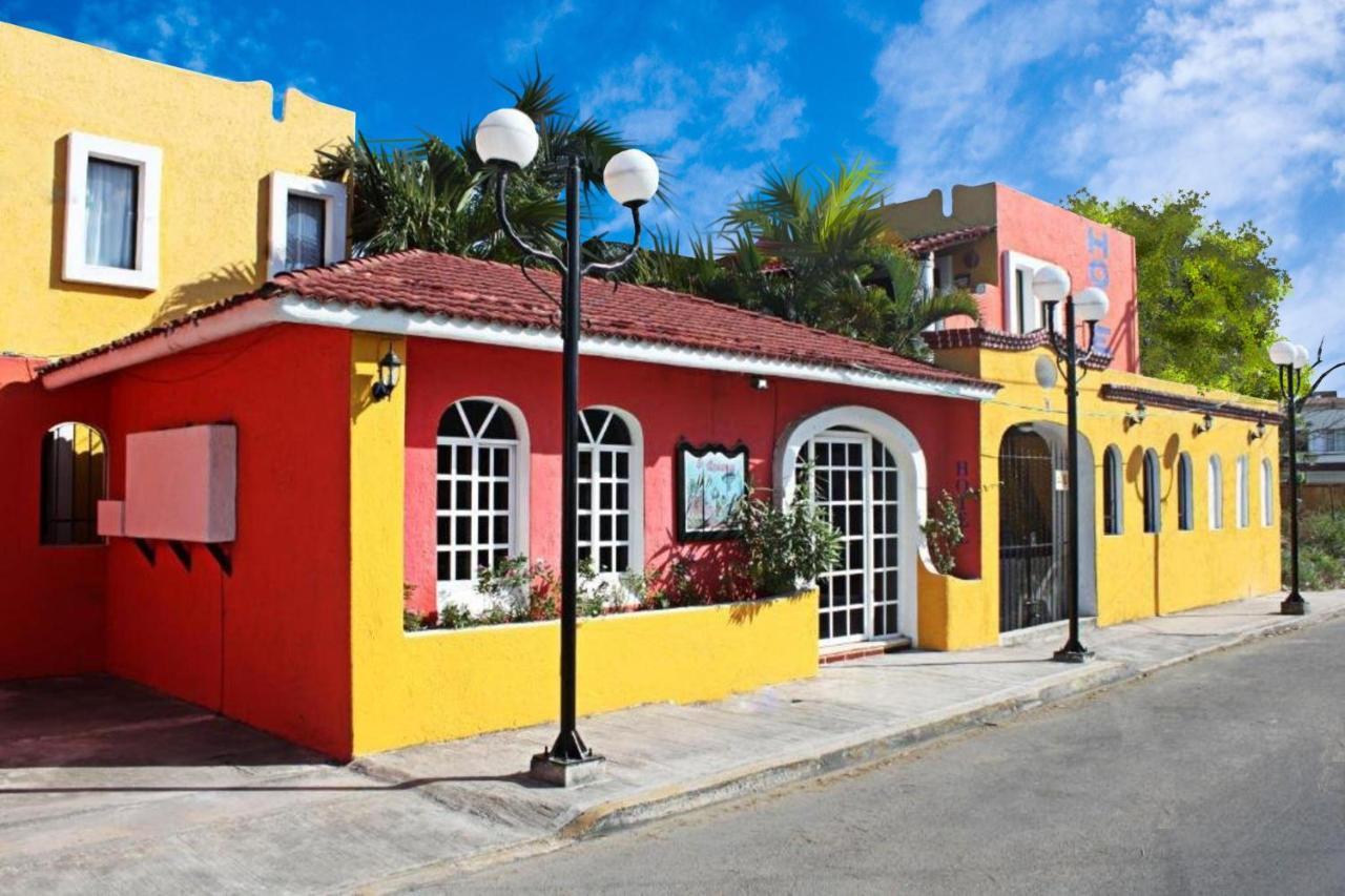 Hotel Acuario Playa Del Carmen Esterno foto